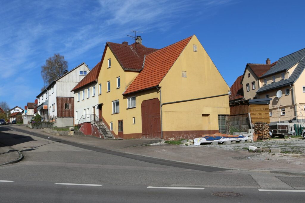 Gschwend - Friedhofstraße - Hausnummer 4 - 2020000000